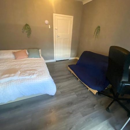 Lovely Private Room In Sandilands Dr Ab24 Aberdeen Exteriör bild